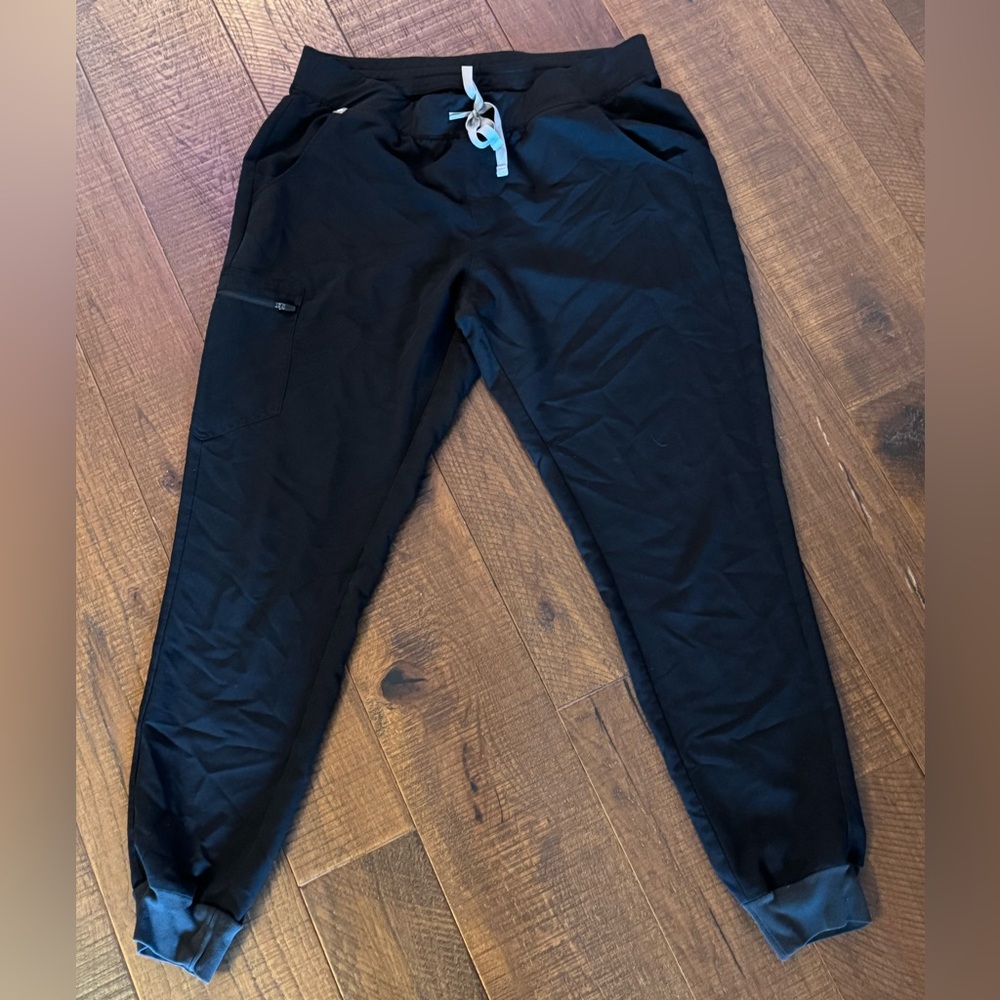 Figs Black Zamora XLT